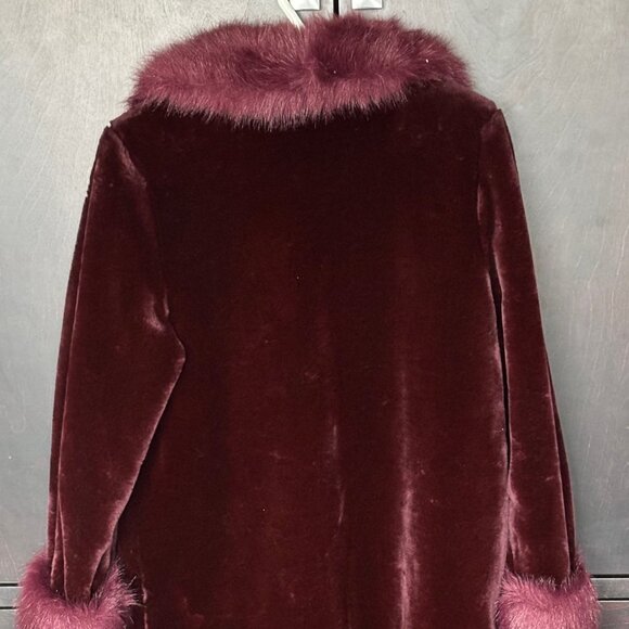 Faux Fur Jacket - Picture 5 of 7